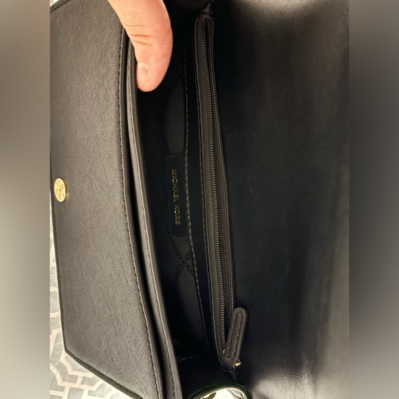 Michael Kors Jet Set Crossbody/Shoulder Bag - Picture 2 of 13